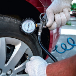 Kit misura pressione pneumatici e pistola aria