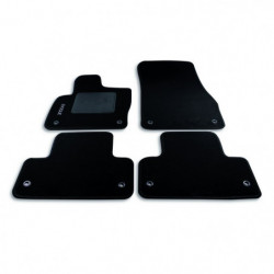 Set tappeti auto su misura in moquette per Land Rover Evoque.