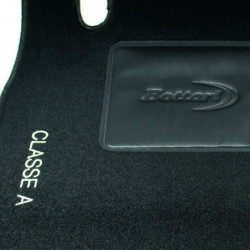 Set tappeti auto su misura in moquette per Mercedes Classe A produzione dal 2012 ad oggi.