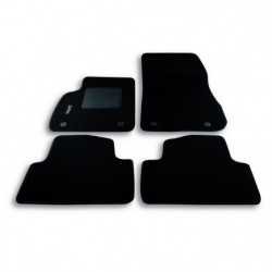 Set tappeti auto su misura in moquette per Opel Modello Zafira dal 2012 ad oggi.